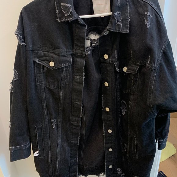 Zara Distressed Jean Jacket - Picture 2 of 4